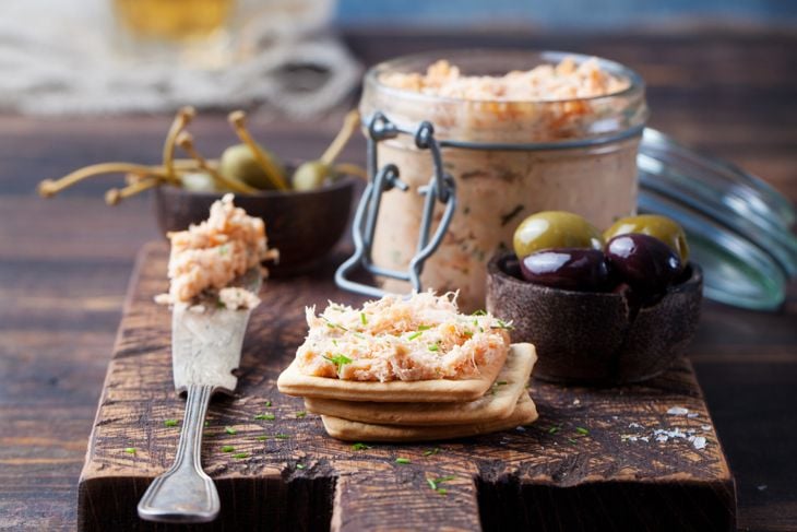 12 Healthy Snacks for Adults