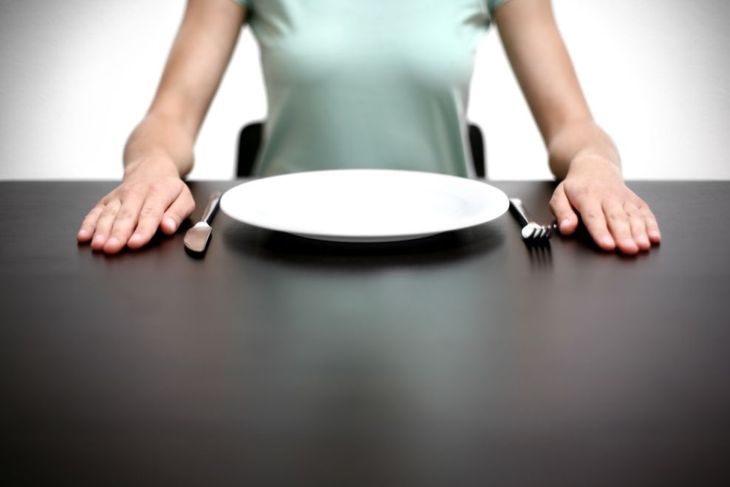 10 Signs You Are Not Eating Enough