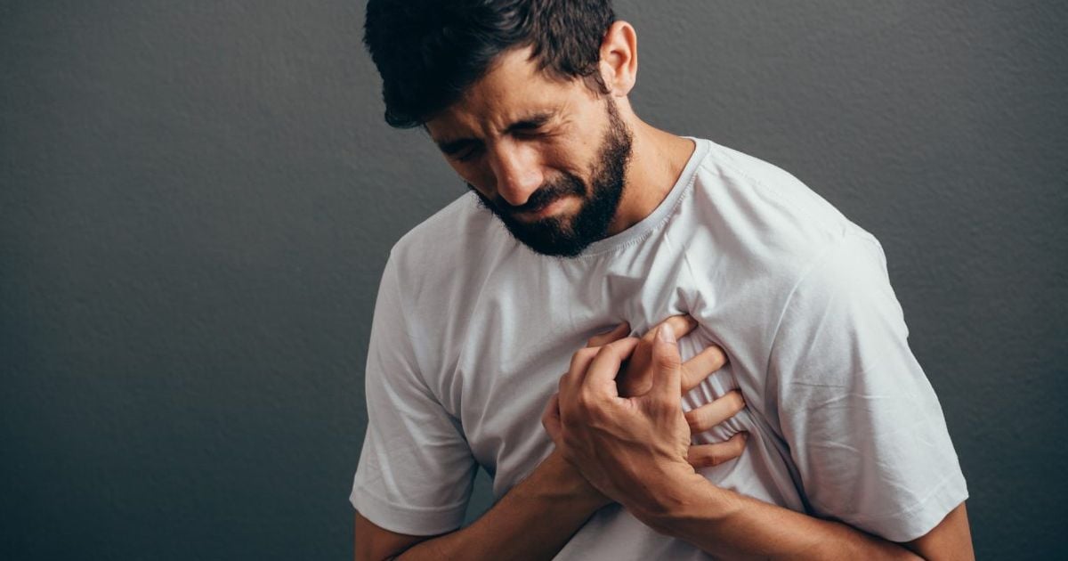 10 Common Chest Pain Symptoms and What They Might Mean Facty Health