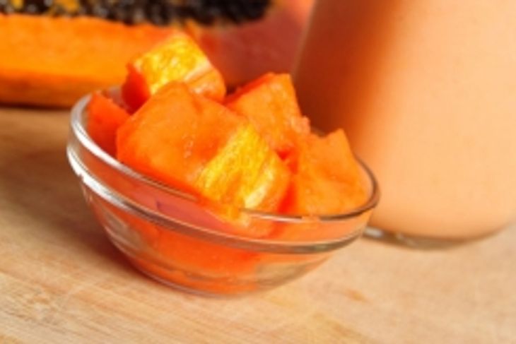 How To Cut and Eat a Papaya