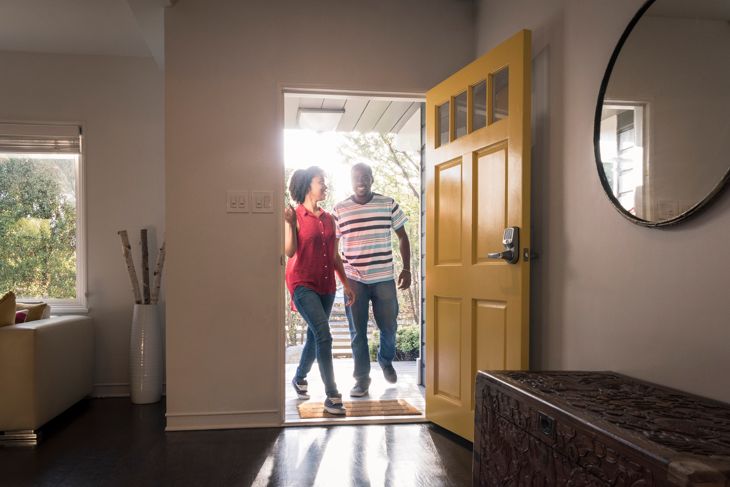Decorate Your Entryway with These Stylish Tips