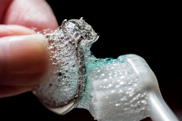 It's Easy to Clean Your Jewelry With Household Supplies