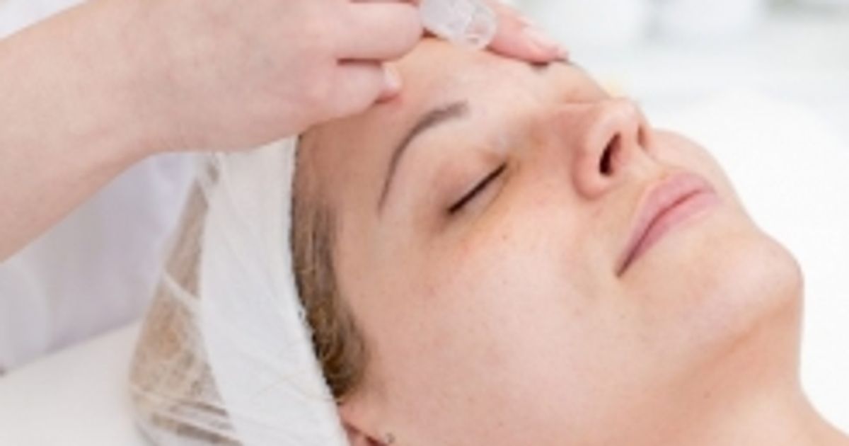 How Does Microdermabrasion Work? Facty Health