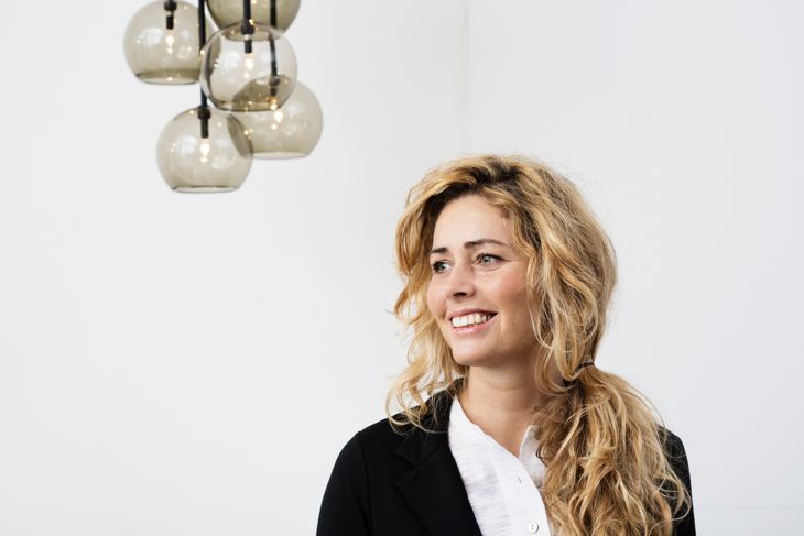 What Are the Best Haircuts for Women Over 50?
