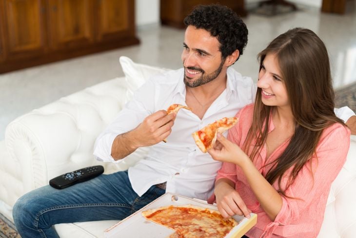 Common Unhealthy Eating Habits To Break