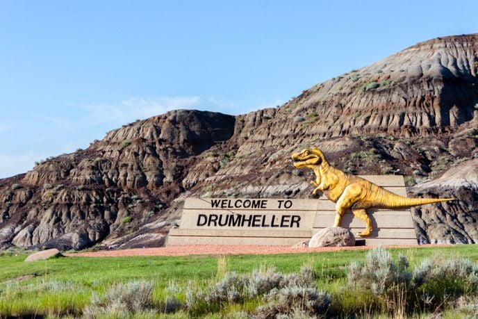 15 Things to Do in Drumheller: From Hoodoos to Dinosaurs