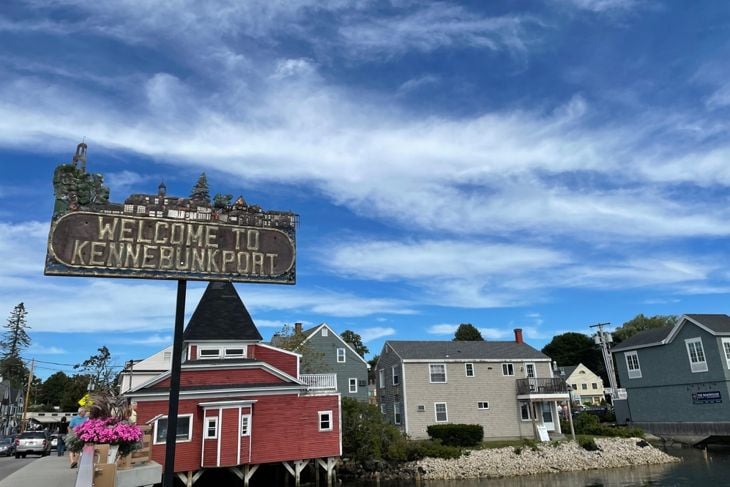The Welcome to Kennebunkport sign that is located in Dock Square