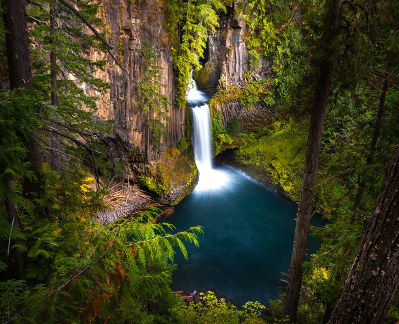 Toketee Falls Douglas County Oregon as seen from the viewing platform