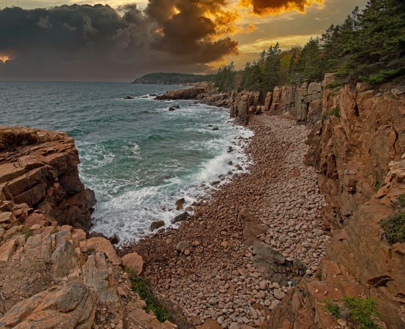 Thunder Hole and Otter Point from Sand Beach on a gradual hike