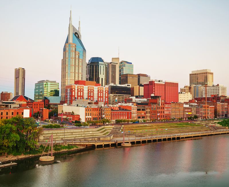 Downtown Nashville cityscape in the evening