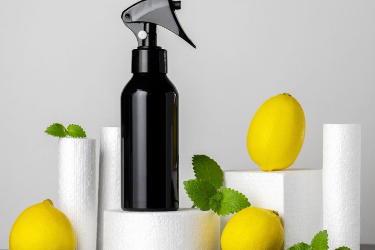 peppermind and citrus spray
