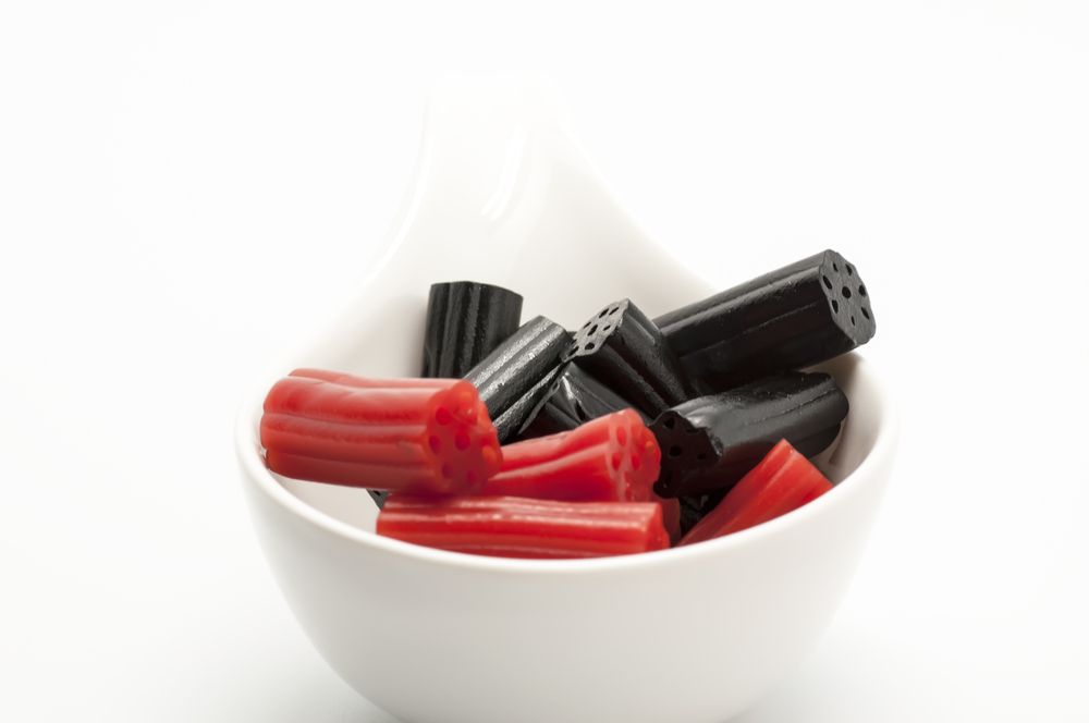 What Does a Green Bowel Movement Mean? Facty Health