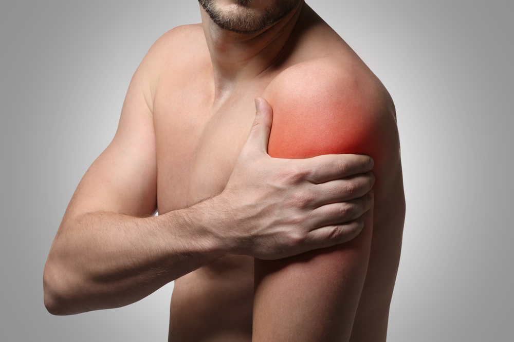 10 Symptoms of a Dislocated Shoulder Facty Health