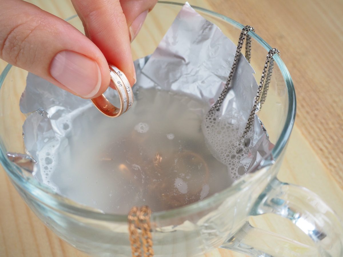 It's Easy to Clean Your Jewelry With Household Supplies Facty